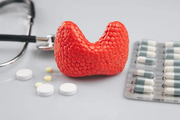 terapia hormonal para hipertireoidismo e hipotireoidismo